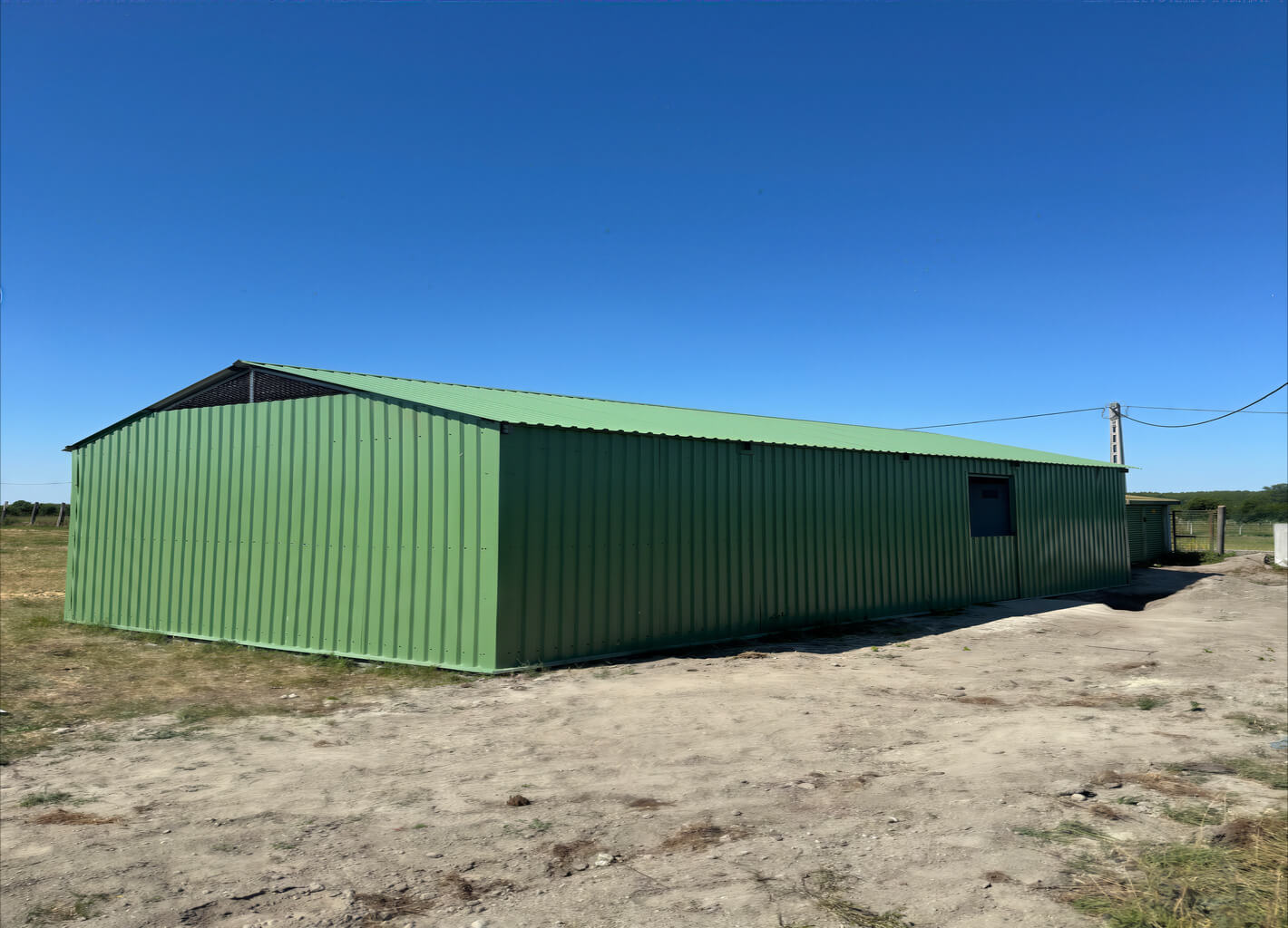 Trapézlemez épület